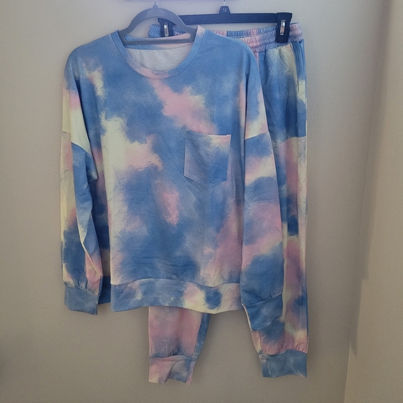 Charming Charlie Pants - BRAND NEW Women's Charming Charlie Matching Jogger Set, Size L